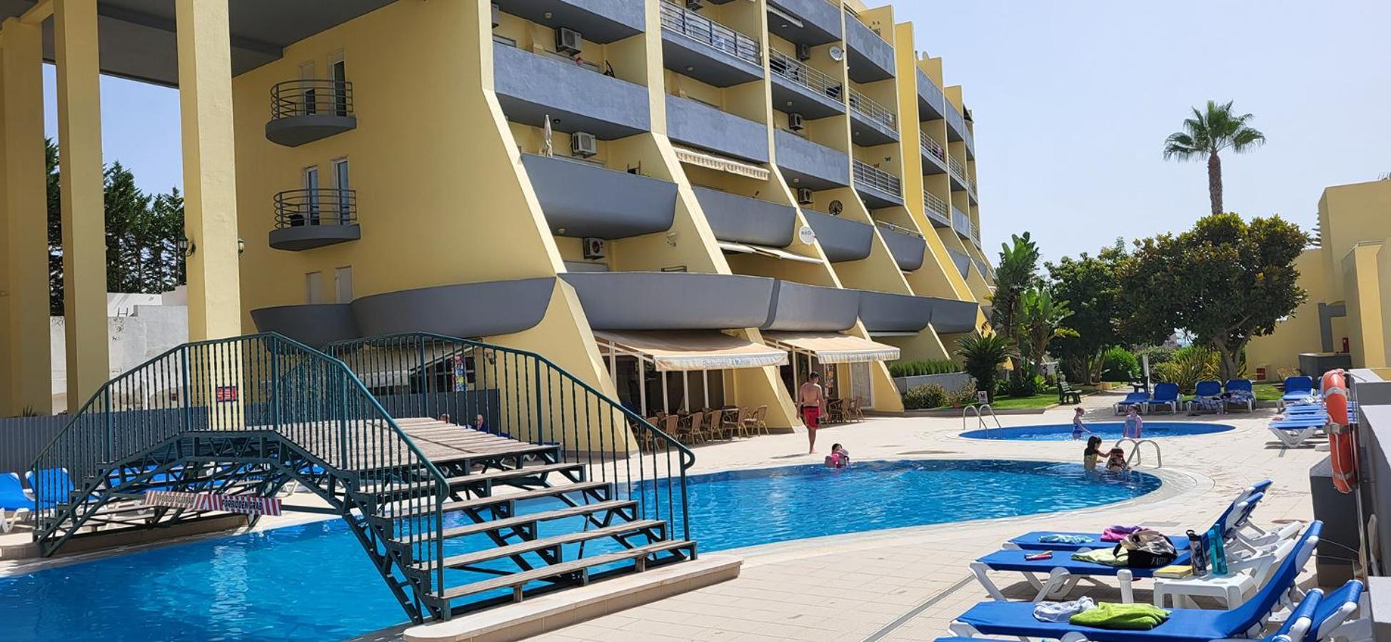 Lagos-Piscine Et Mer- Condominio Do Mar 외부 사진