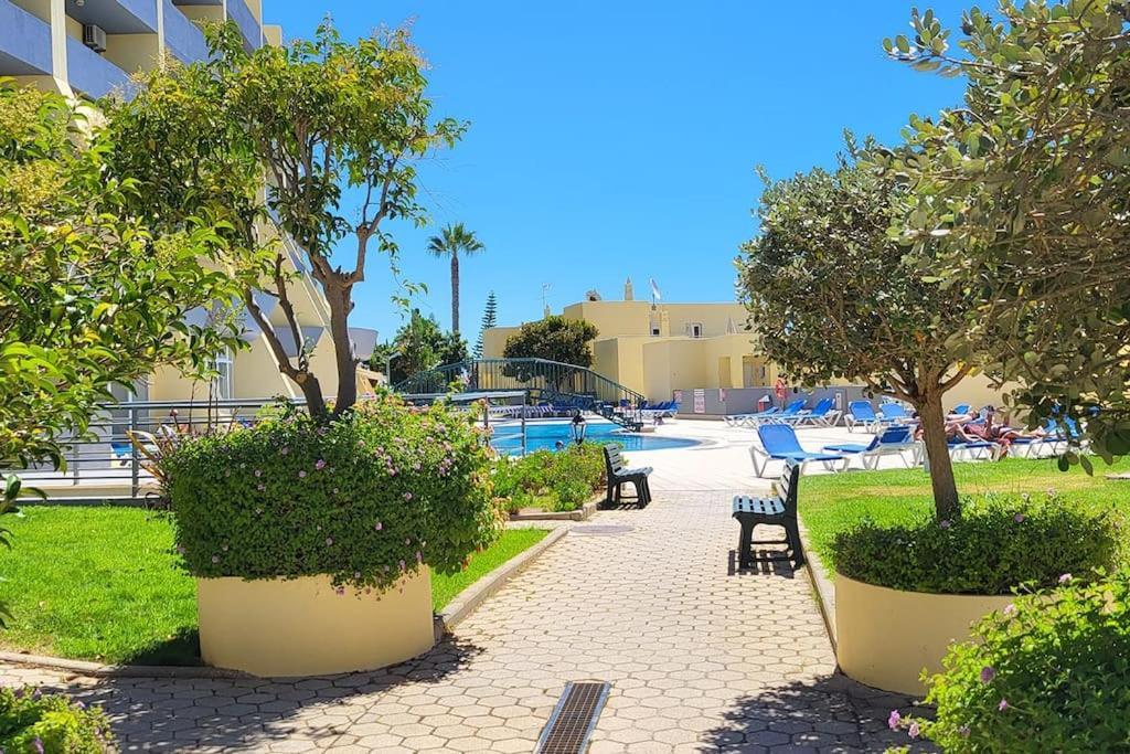 Lagos-Piscine Et Mer- Condominio Do Mar 외부 사진